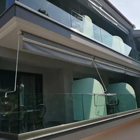 4- Family Aparthotel Metamorfosi (Sithonia)