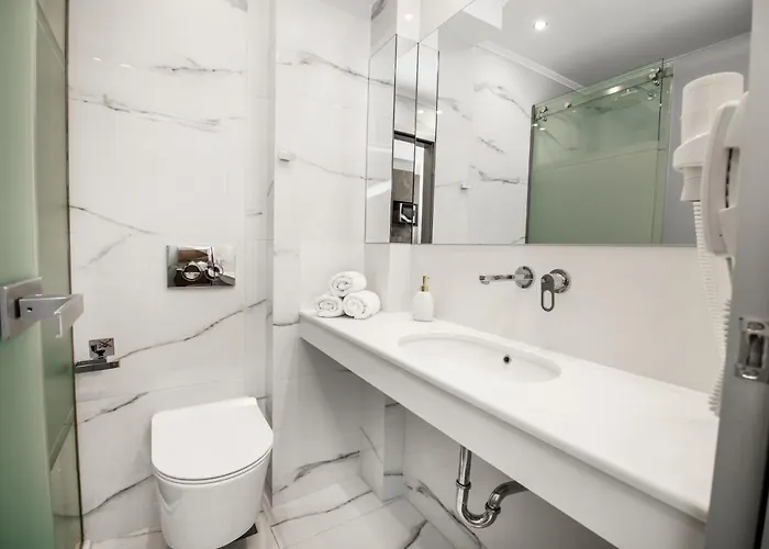 4- Family Aparthotel
