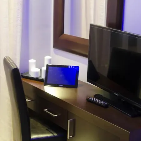 4- Family 4* Metamorfosi (Sithonia)