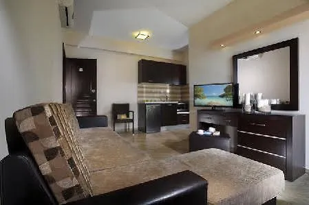 4- Family 3* Metamorfosi (Sithonia)